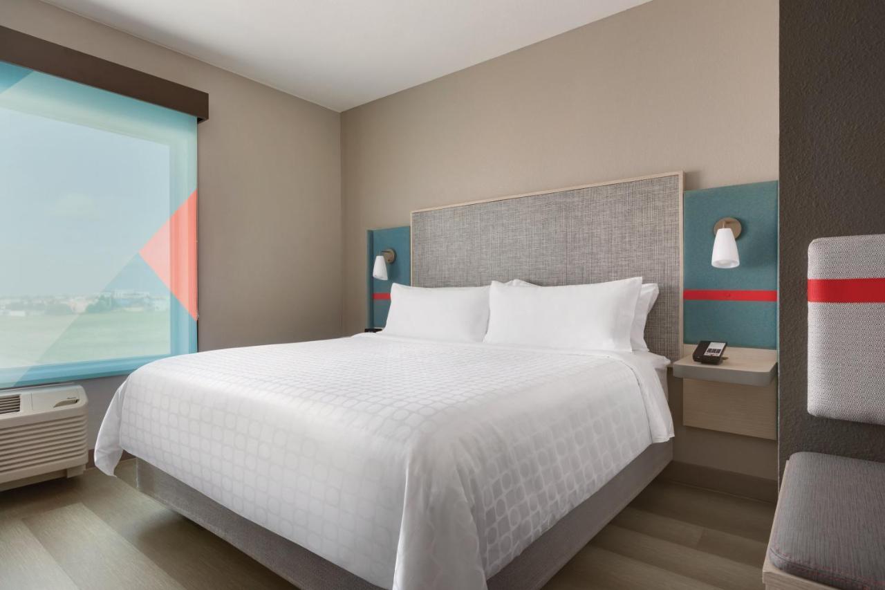 เอวิด โฮเต็ล มิดแลนด์ Hotel ภายนอก รูปภาพ